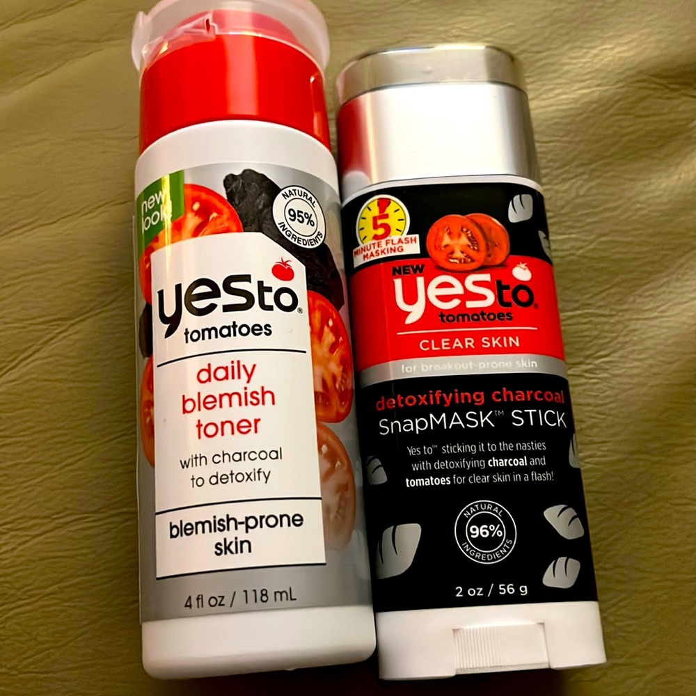 New! Yes to Tomatoes 2 pack. Daily blemish toner & SnapMask Charcoal Stick